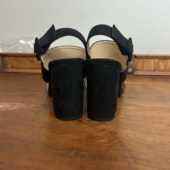 Chinese Laundry Black Heels Elegant Block Sandals, Size 7 - Picture 3 of 7